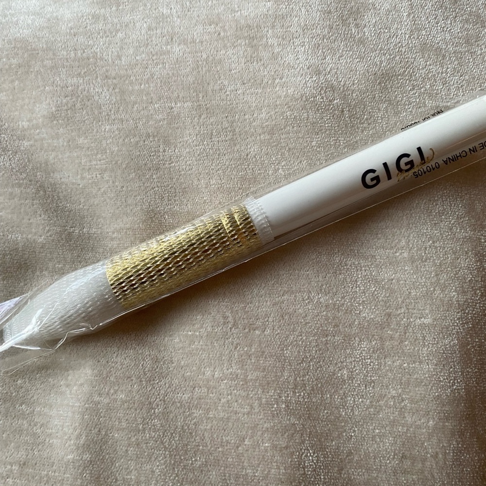 Gigi Makeup Brush The Gorgeous Contour Brush Brand New